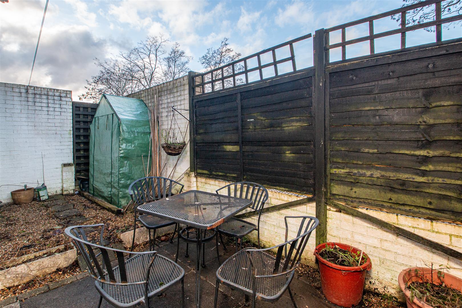 1 bed property in Gurnards Avenue, Milton Keynes